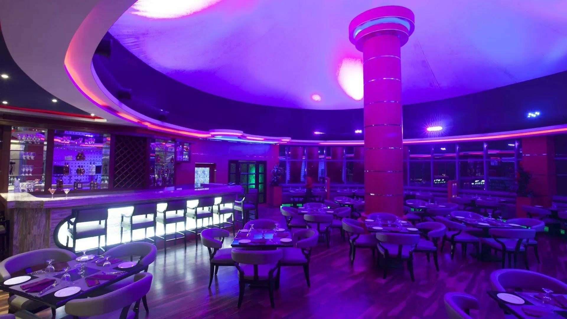 Ramada By Wyndham Alleppey Alappuzha 5*,